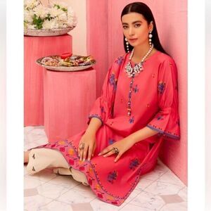 SO KAMAL PAKISTANI DESIGNER EMBROIDERED KURTA‎